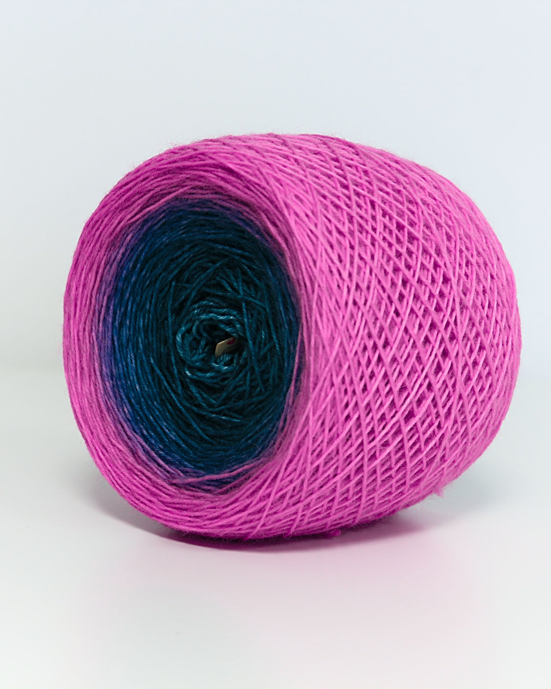 Gradient Yarn Deep Laguna Mila — 205 g Merino Nylon