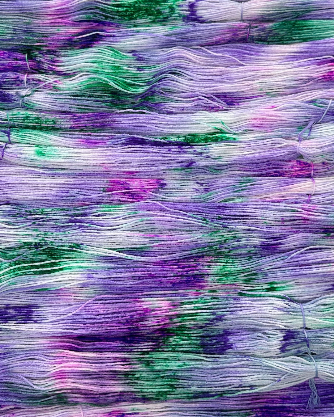 Filato in lana merino superwash e nylon tinto a mano, colore Meadow Blooms, 100 g, 420 m