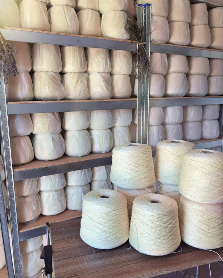 Colorful World in Your Hands – Yarn Dyeing Guide (PDF)