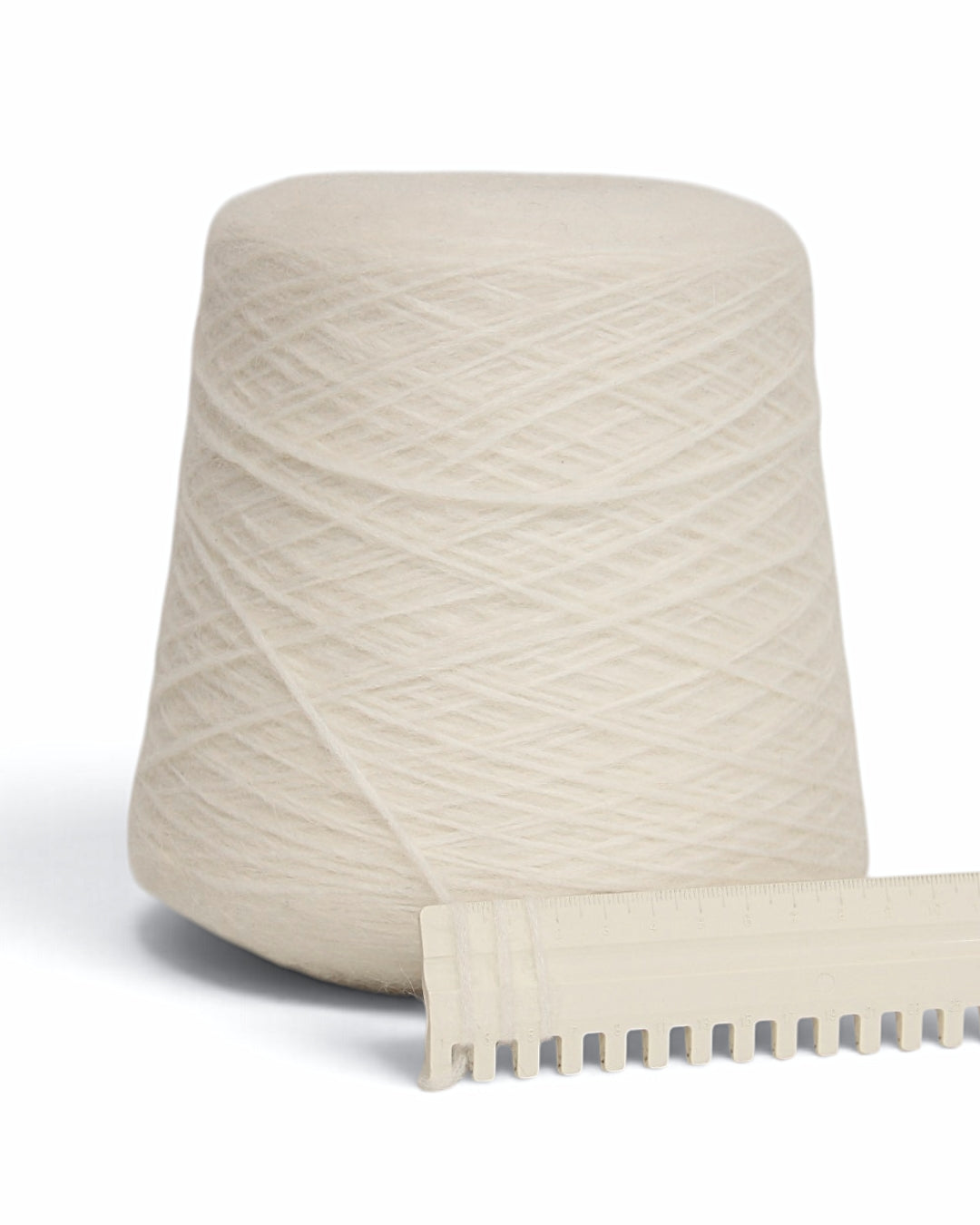 DUSTIN – Italian Cord Yarn | 60% Baby Alpaca | 400 m / 100 g | Natural White