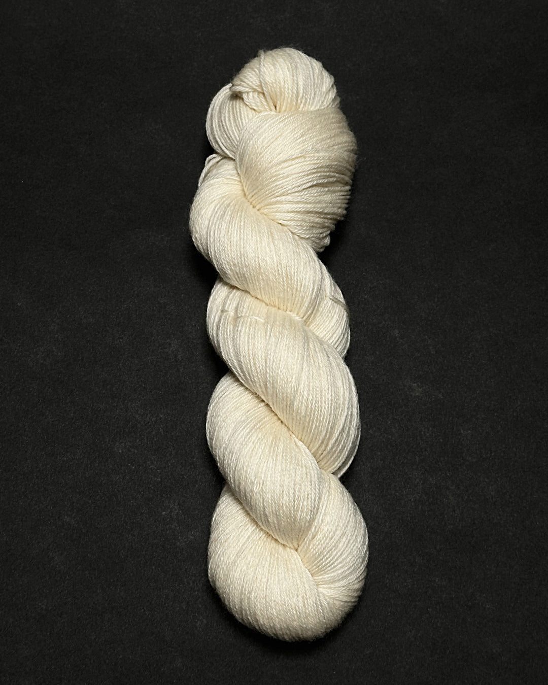 FAINA — 100% Extrafine Merino Dye Base | 400 m / 100 g