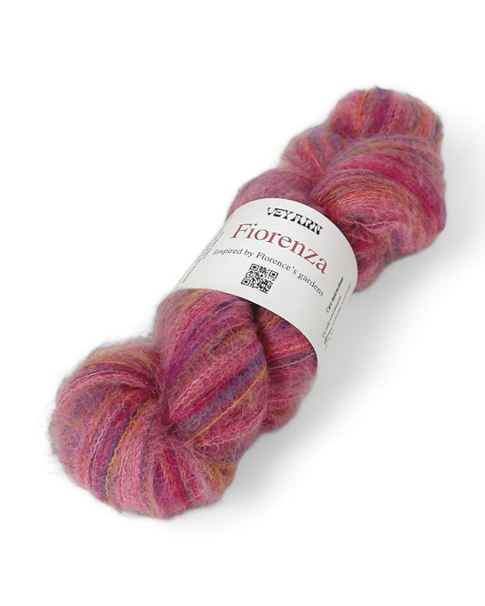 Color Fucsia — Italian Fiorenza yarn (baby alpaca, extrafine merino, polyamide) 500m/50g
