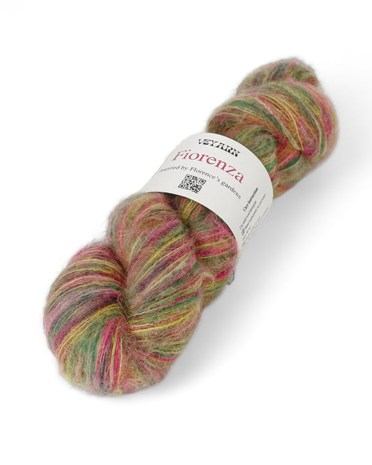 Color Geranio — Italian Fiorenza yarn (baby alpaca, extrafine merino, polyamide) 500m/50g