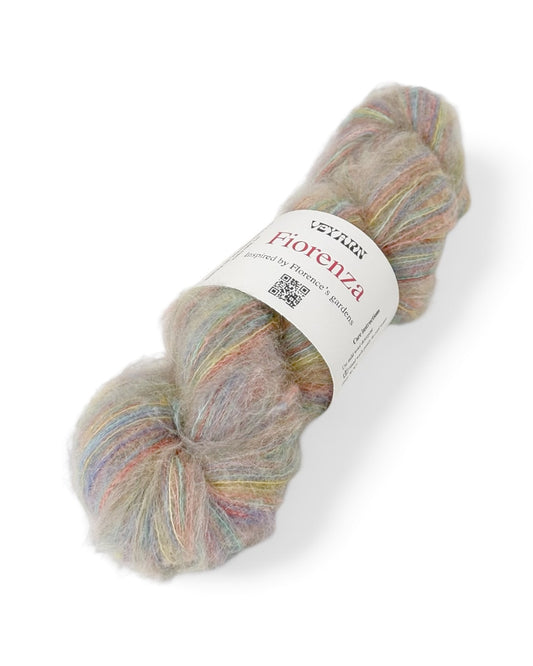 Color Magnolia — Italian Fiorenza yarn (baby alpaca, extrafine merino, polyamide) 500m/50g