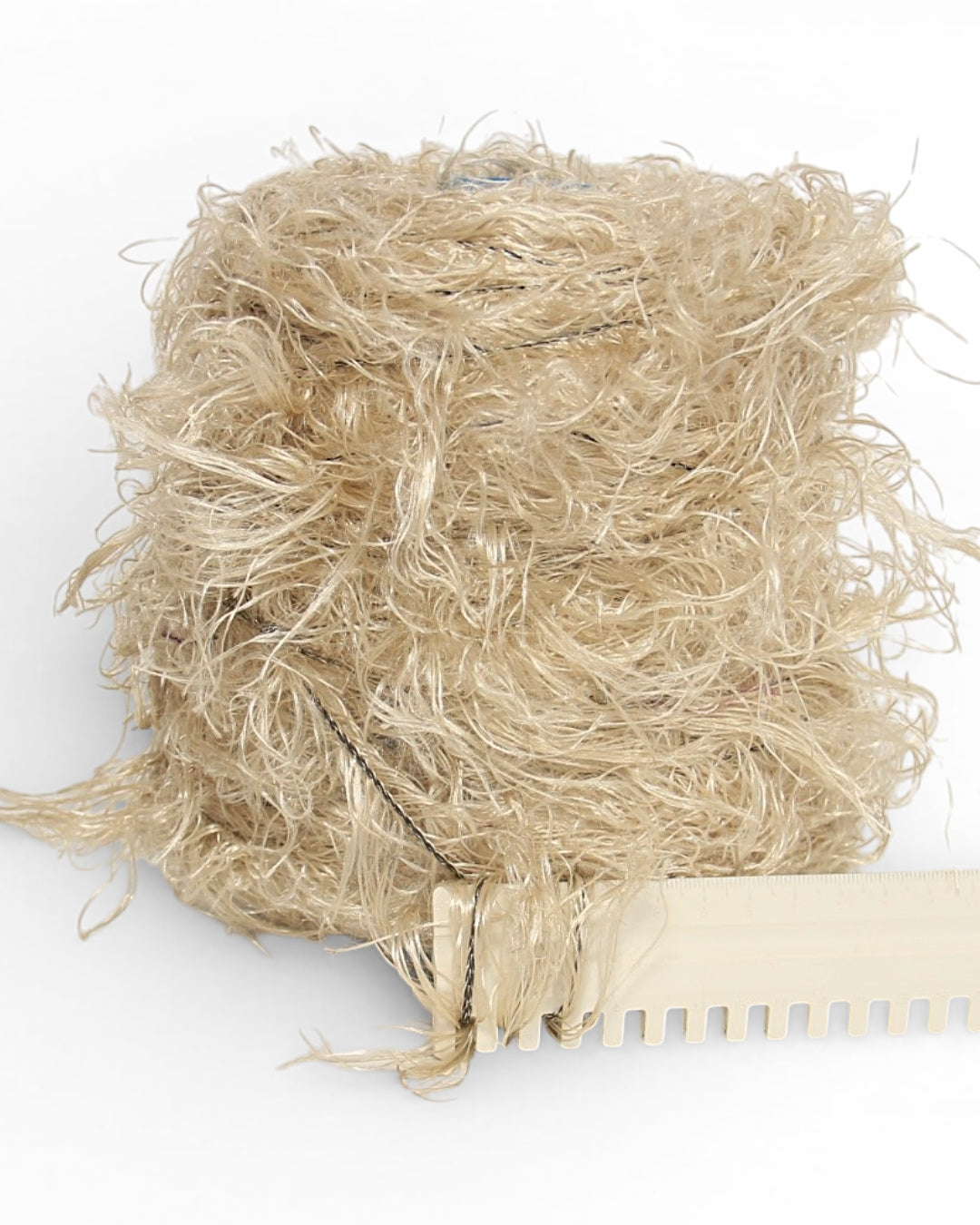 Fluffina Chunky — thick fluffy faux fur yarn on cone