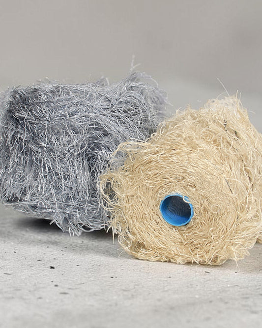 Fluffina Chunky — thick fluffy faux fur yarn on cone