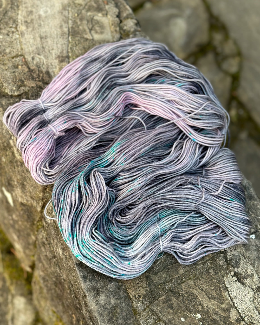 Merino wool Hand Dyed yarn, 8 colors, 400m, skein 100g