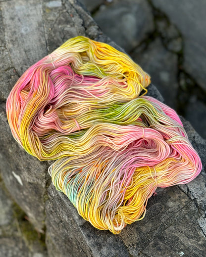 Merino wool Hand Dyed yarn, 8 colors, 400m, skein 100g