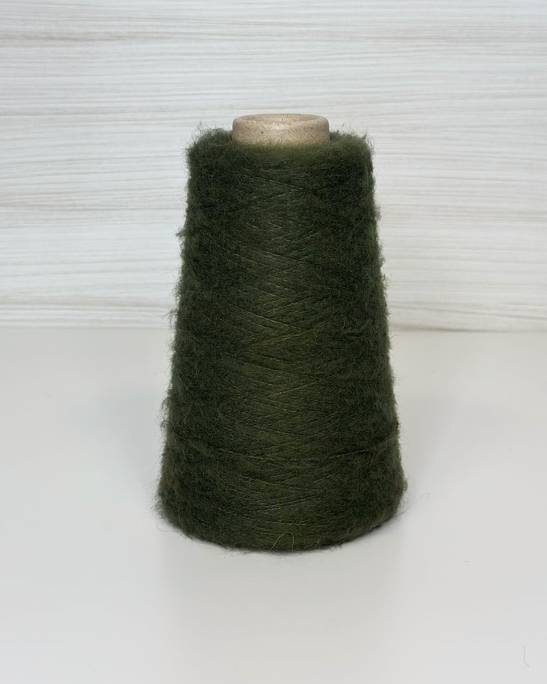 Filato Mohair su cono, 950m/100g, colore Verde