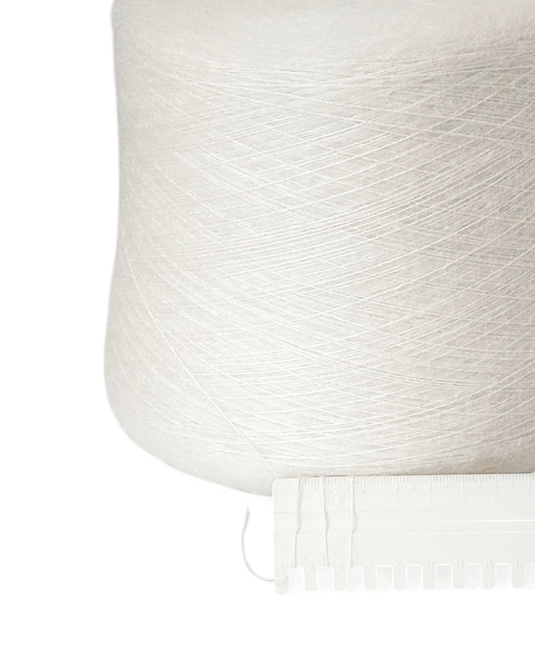 Natural Mohair Silk Yarn — 70% Kid Mohair / 30% Silk, 850 m / 100 g