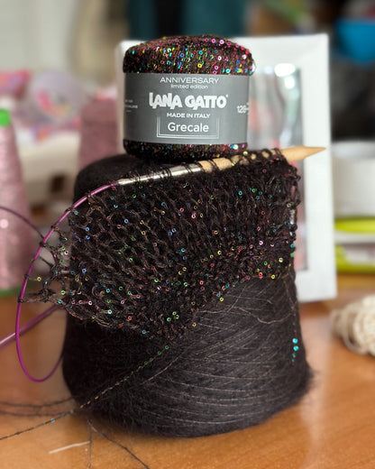 Dark Cacao Mohair Silk Yarn — 70% Mohair / 30% Silk, 850 m / 100 g