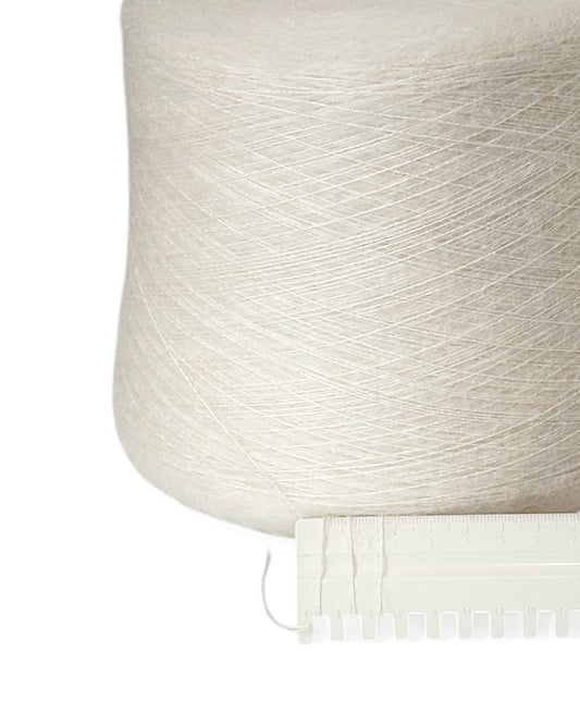 Natural Mohair Silk Yarn — 70% Mohair / 30% Silk, 850 m / 100 g