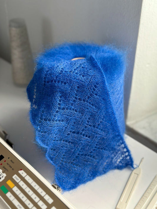 Blu Reale – Filato Kid Mohair e Seta Italiano 950m / 100g