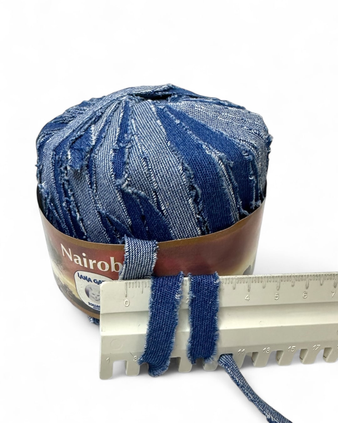 Lana Gatto Nairobi color 8400 (light denim), 100% cotton