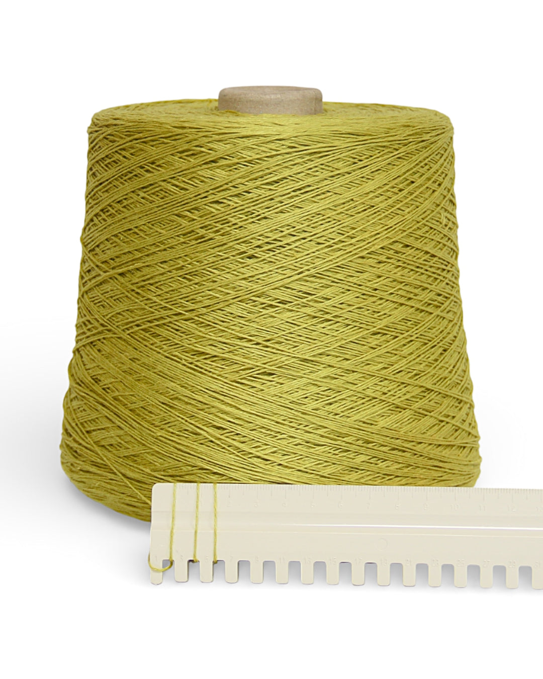 Linen Yarn Olive — natural linen yarn in a muted olive green shade (400 m / 100 g)