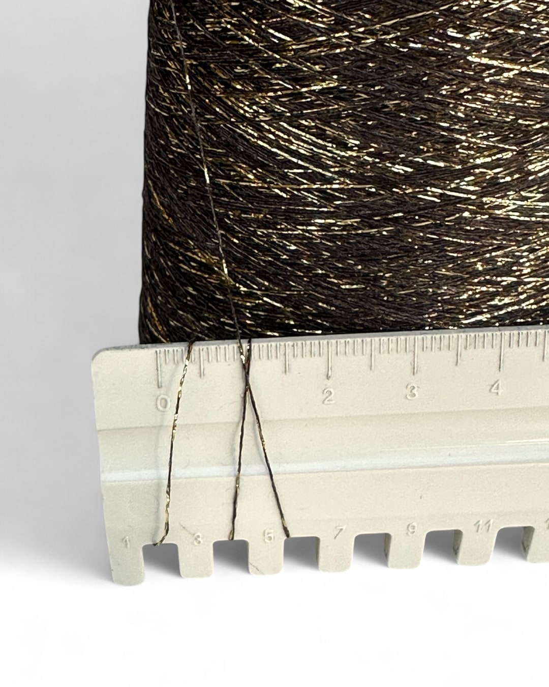 Filato lurex sottile color Oro Antico – 3400 m / 100 g