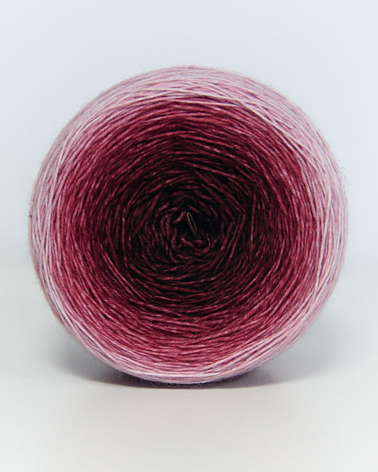 Gradient Yarn Velvet Blush Mila — 205 g Merino Nylon