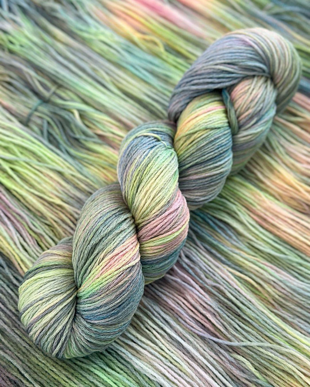 Merino wool Hand Dyed yarn, color Green Dreams, 420m, skein 100g