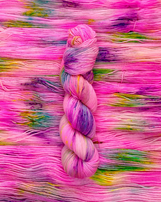 Merino superwash and nylon hand dyed yarn color Pink Peony, 100g, 420m
