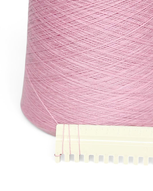 Pato — Mauve Powder extrafine merino wool yarn on cone