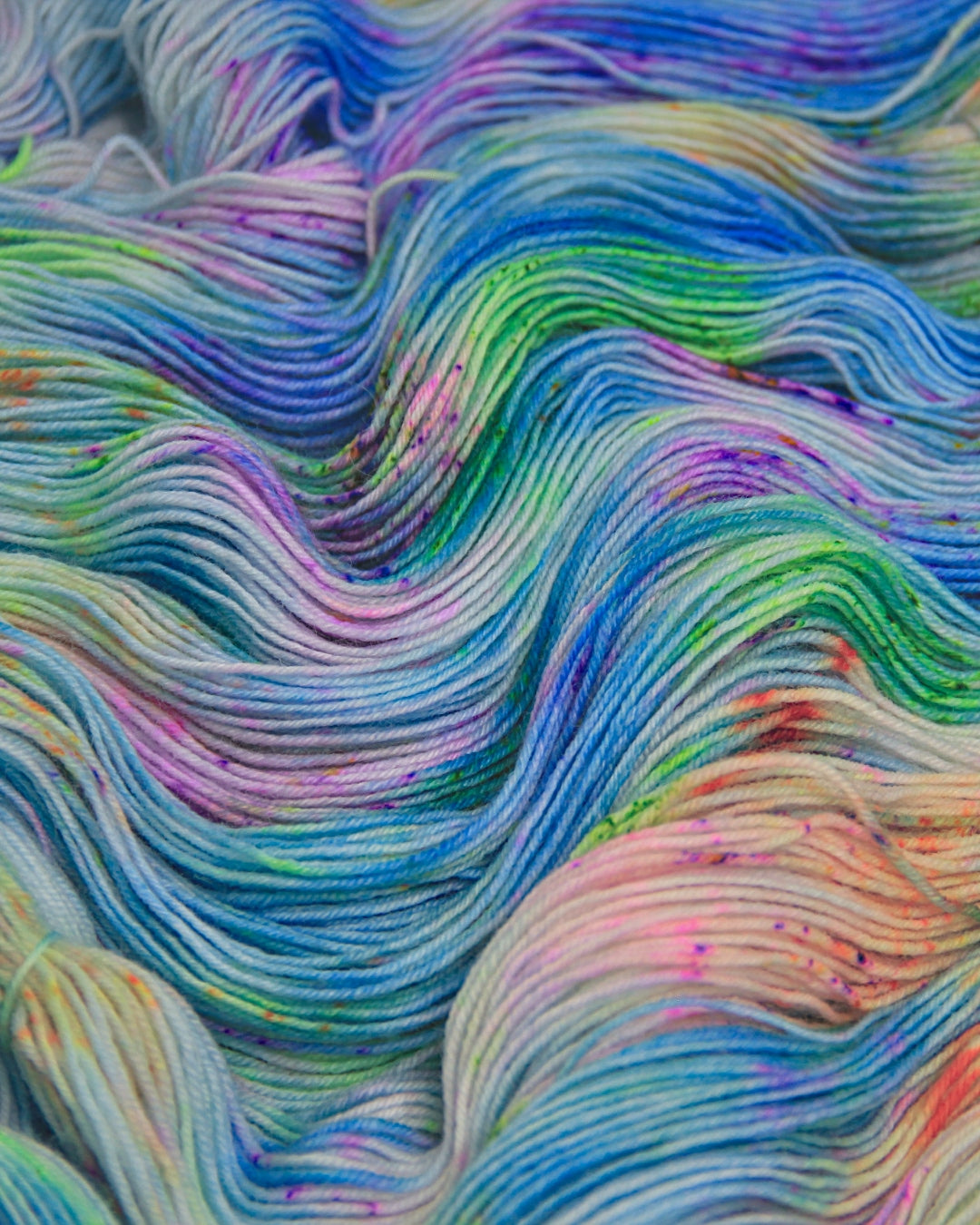 Electric Reef — hand-dyed sock yarn, 400 m / 100 g