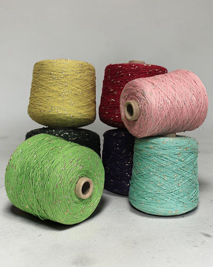 Putaringonit — designer cotton yarn with knot effect and lurex