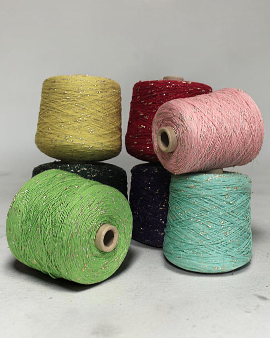 Putaringonit — designer cotton yarn with knot effect and lurex