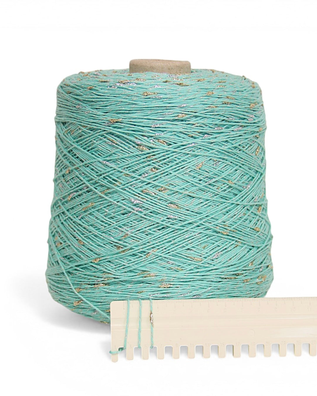 Putaringonit — designer cotton yarn with knot effect and lurex