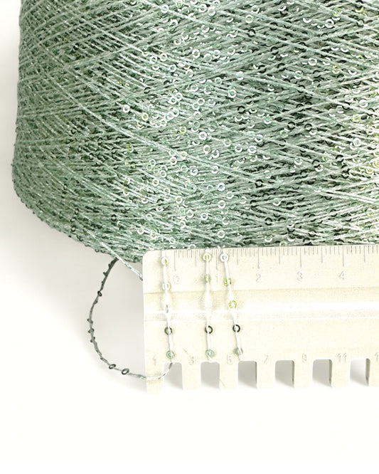“Mint Crystal” — filato con paillettes della collezione Sequino