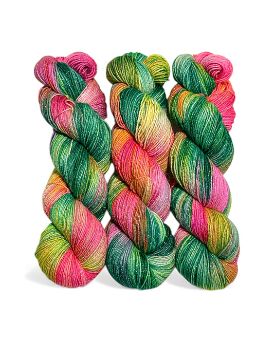 Garden Fantasy — hand-dyed lurex sock yarn, 400 m / 100 g