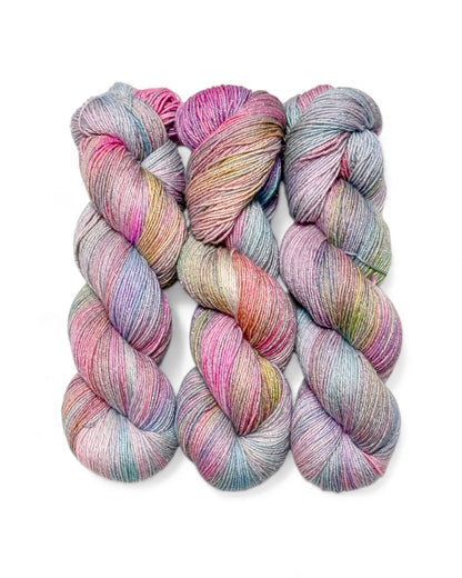 Fairylight — hand-dyed lurex sock yarn (400 m / 100 g)