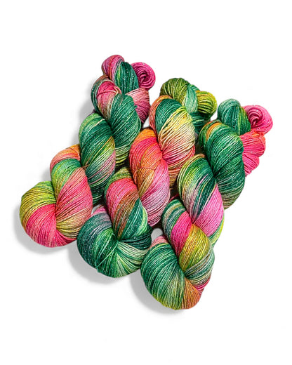 Garden Fantasy — filato tinto a mano con lurex, 400 m / 100 g